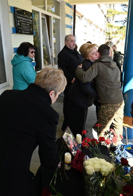Новини Харкова: відкрили дошку загиблому захиснику